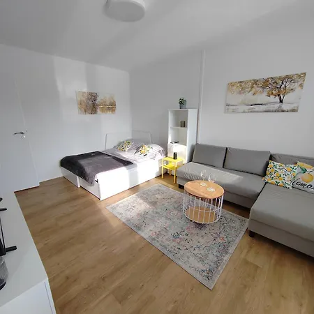 Bestnest Hk Apartment Hradec Králové