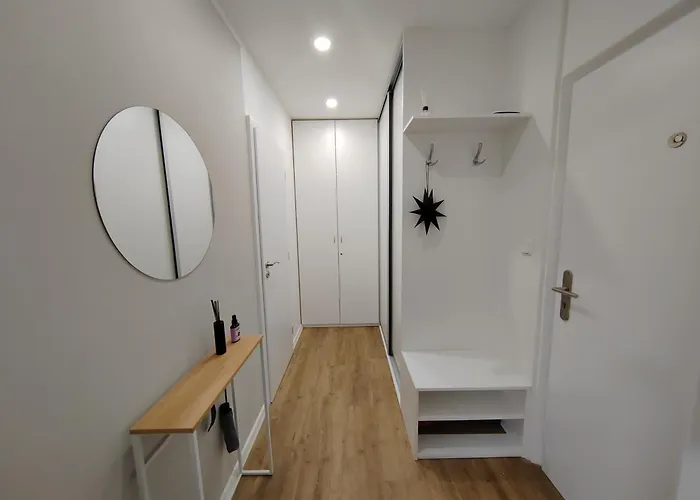 Appartement Bestnest Hk *